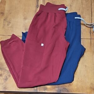 Fabletics Jogger Scrub Pants X2 Size XS  Nwot.  Navy, Wine